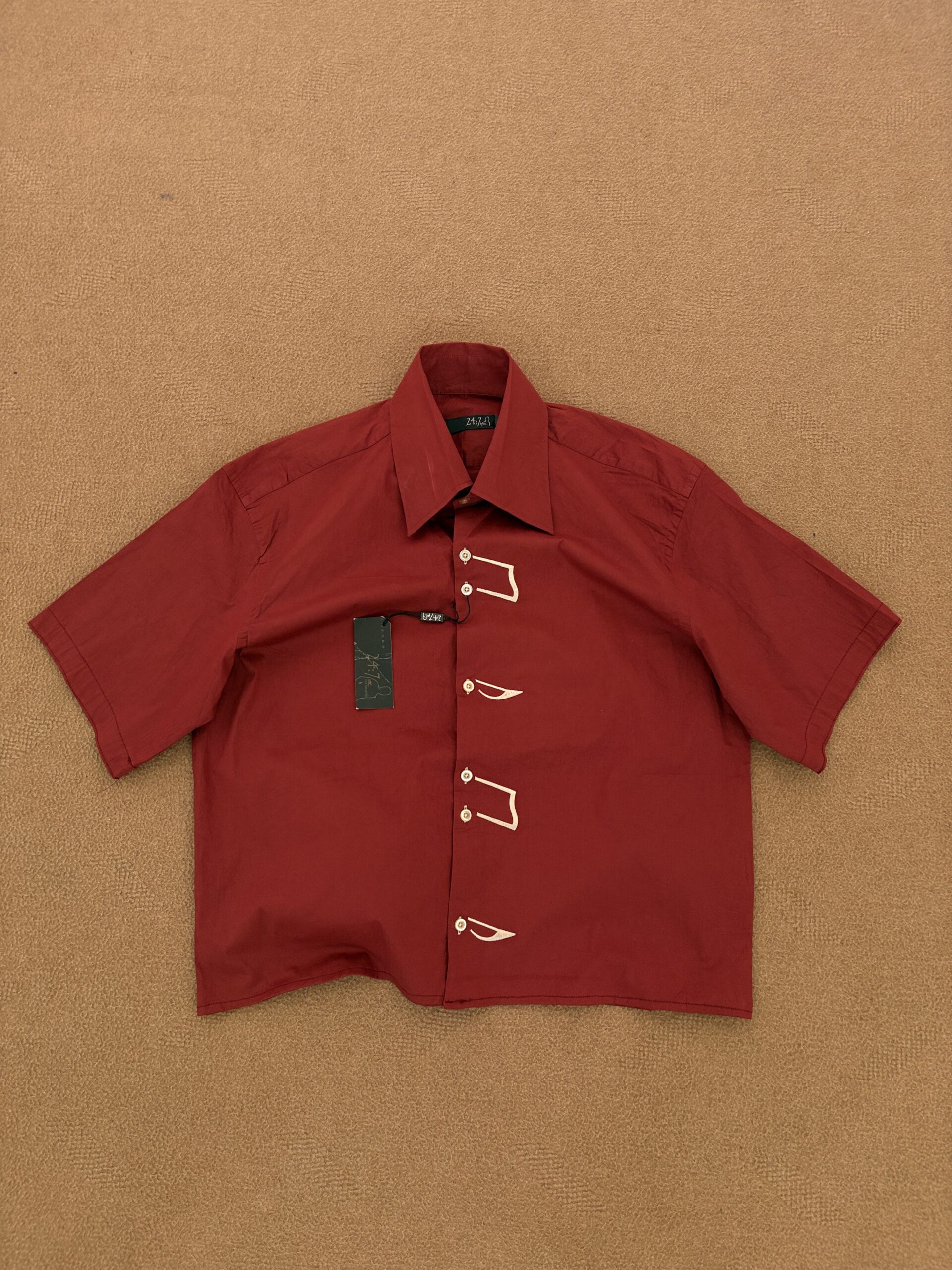 IMG_2562 crop shirt 48 - Image 1